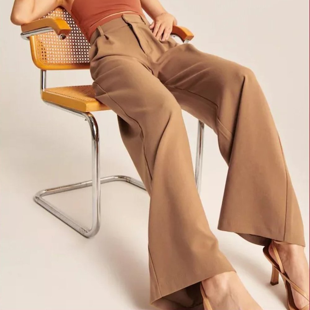 Abercrombie A&F | *NWOT* Camel Wide Leg Tailored Pant | XS Short